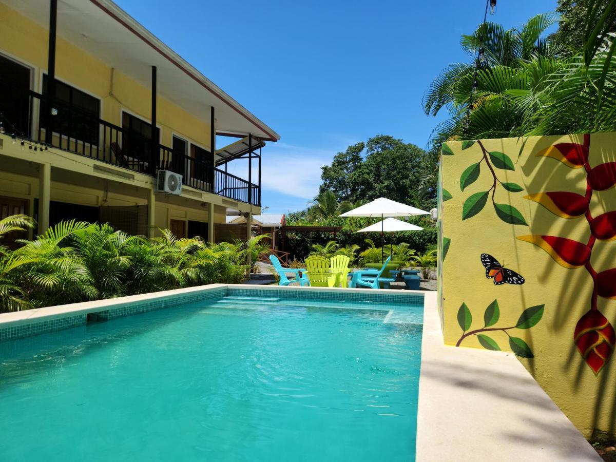 Family Hotel Puerto Viejo de Talamanca 外观 照片
