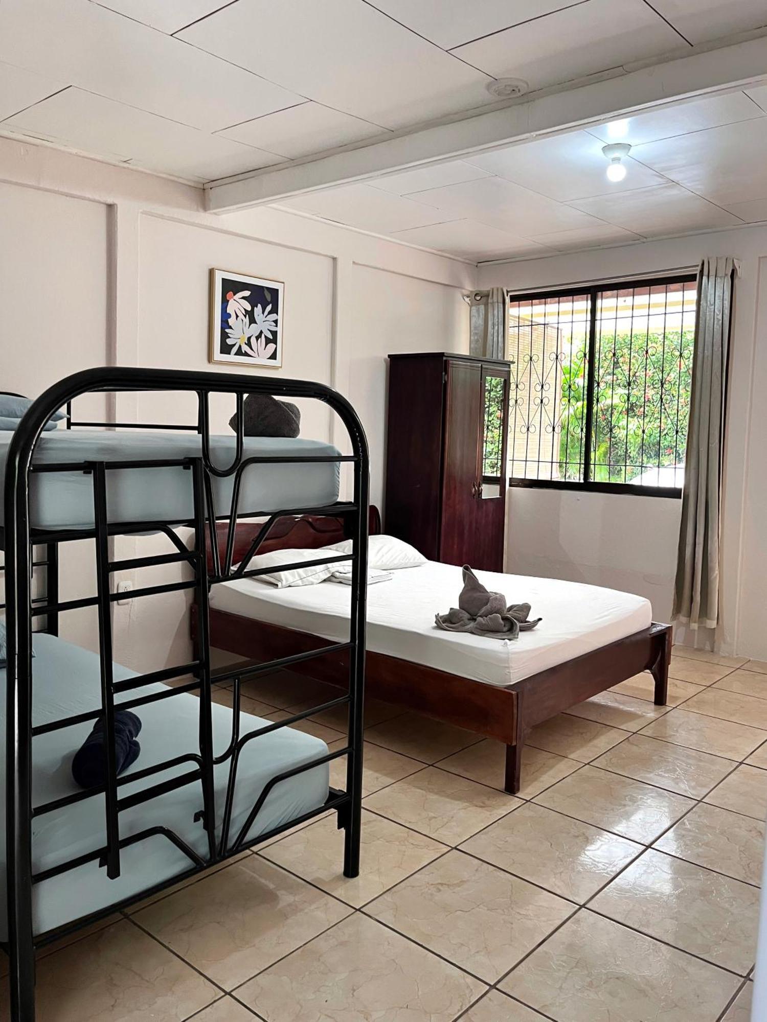 Family Hotel Puerto Viejo de Talamanca 外观 照片